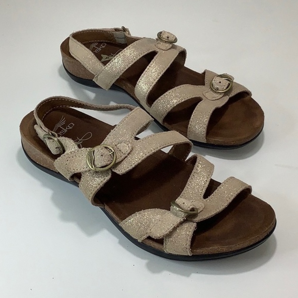 Dansko gold metallic fully adjustable leather straps flat sandals size 9 EUC